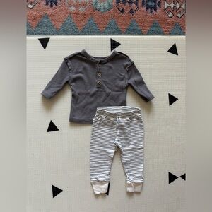 Little Planet Organics|Baby gender neutral Gray long sleeve Top & Striped Pants•